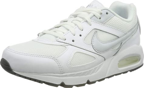 NIKE Women’s WMNS Air Max Ivo Trainers 